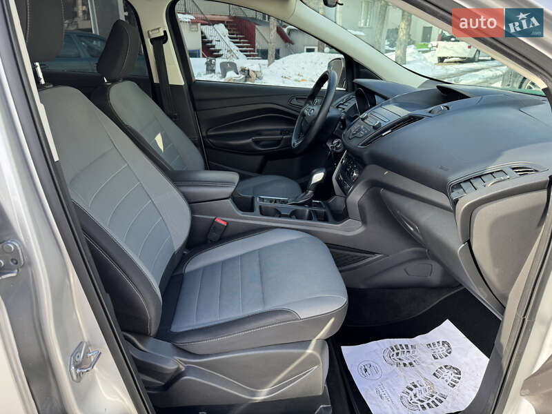 Внедорожник / Кроссовер Ford Escape 2018 в Тернополе