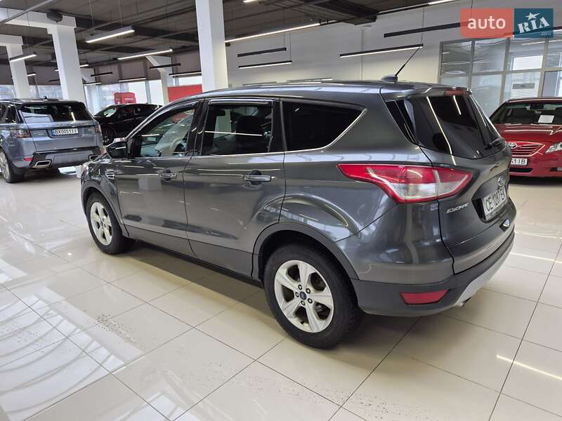 Внедорожник / Кроссовер Ford Escape 2015 в Хмельницком