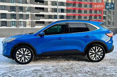 Внедорожник / Кроссовер Ford Escape 2019 в Киеве