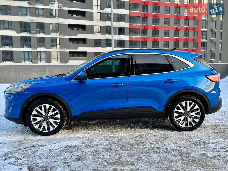 Внедорожник / Кроссовер Ford Escape 2019 в Киеве