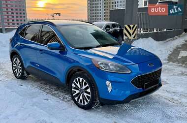 Внедорожник / Кроссовер Ford Escape 2019 в Киеве