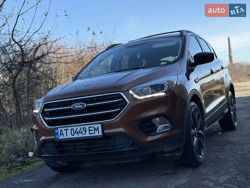 Внедорожник / Кроссовер Ford Escape 2017 в Коломые