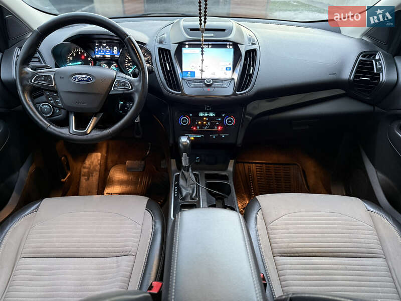 Внедорожник / Кроссовер Ford Escape 2017 в Коломые