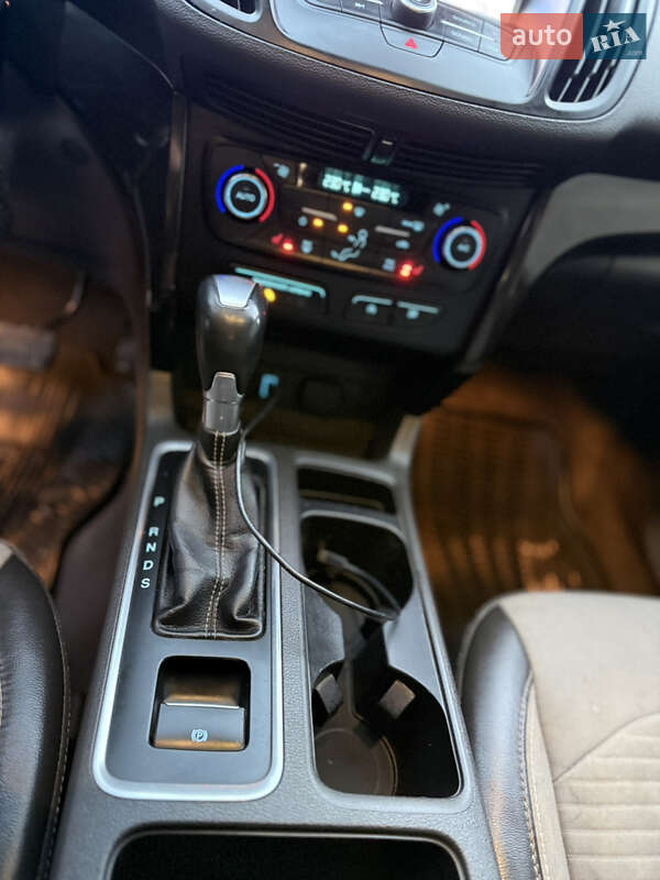 Внедорожник / Кроссовер Ford Escape 2017 в Коломые