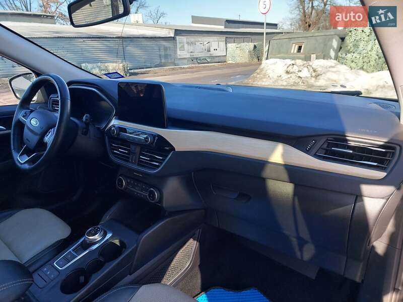 Внедорожник / Кроссовер Ford Escape 2022 в Киеве