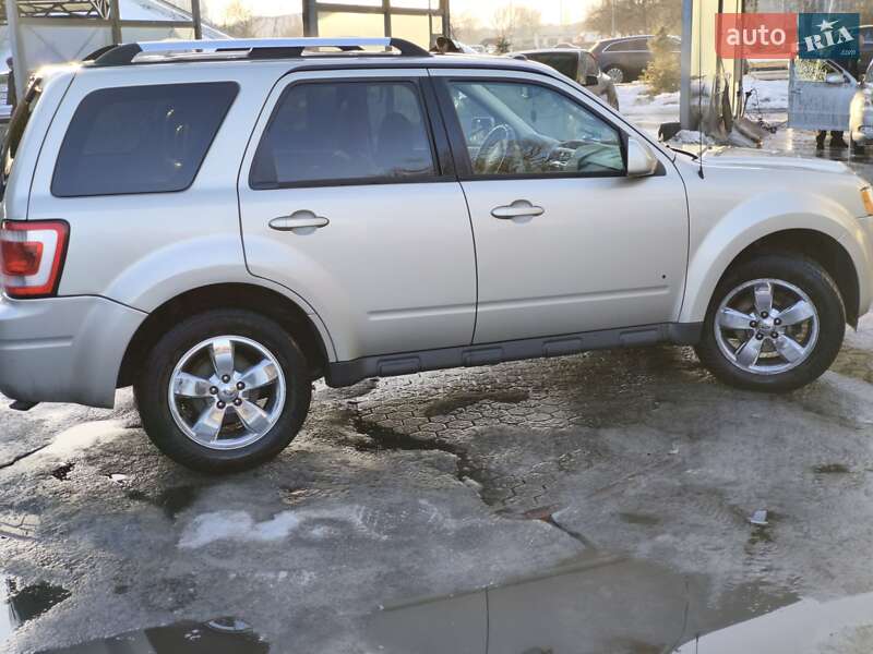 Позашляховик / Кросовер Ford Escape 2011 в Броварах