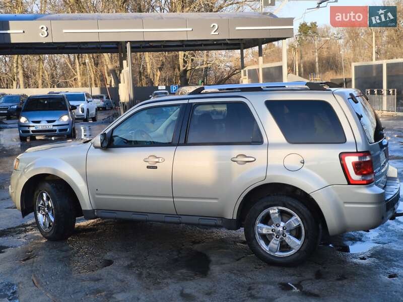 Позашляховик / Кросовер Ford Escape 2011 в Броварах