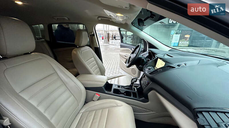 Внедорожник / Кроссовер Ford Escape 2018 в Киеве