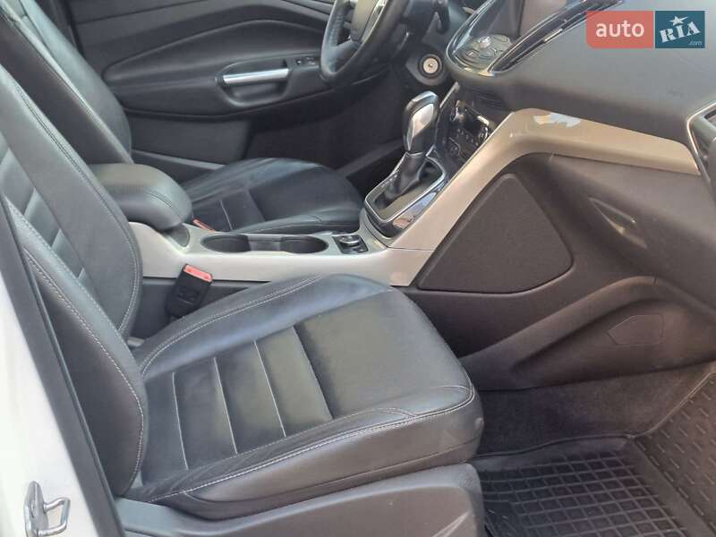 Позашляховик / Кросовер Ford Escape 2012 в Одесі