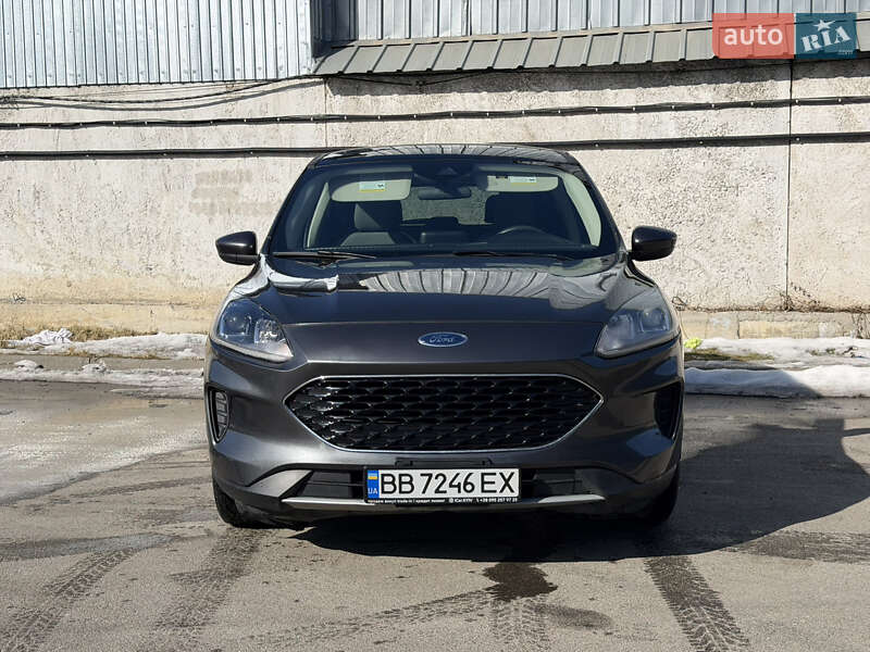 Внедорожник / Кроссовер Ford Escape 2020 в Киеве
