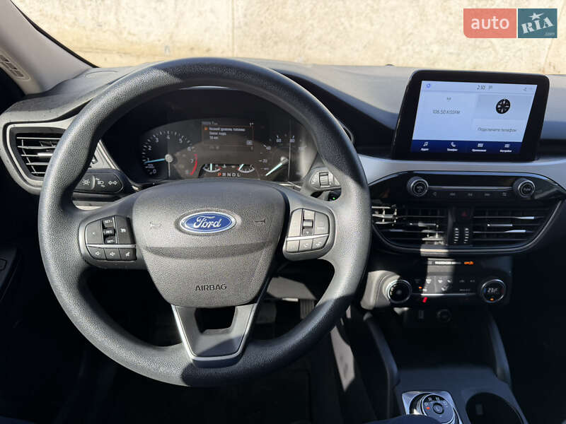 Внедорожник / Кроссовер Ford Escape 2020 в Киеве