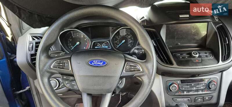 Позашляховик / Кросовер Ford Escape 2016 в Києві фото 9 Позашляховик / Кросовер Ford Escape 2016 в Києві
