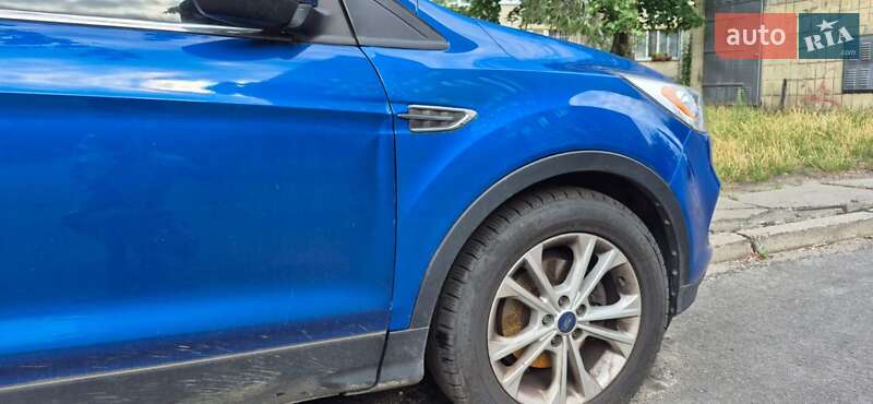 Позашляховик / Кросовер Ford Escape 2016 в Києві фото 16 Позашляховик / Кросовер Ford Escape 2016 в Києві