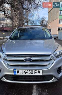 Позашляховик / Кросовер Ford Escape 2018 в Олександрії