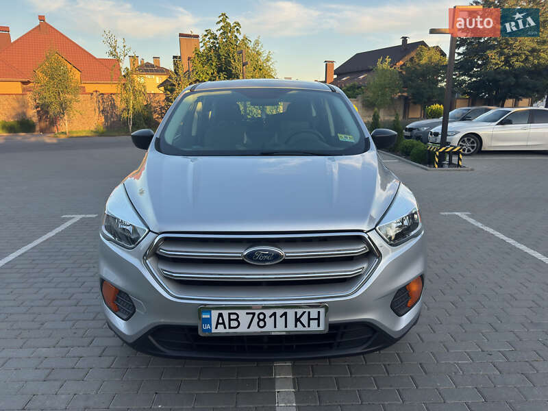 Внедорожник / Кроссовер Ford Escape 2016 в Виннице