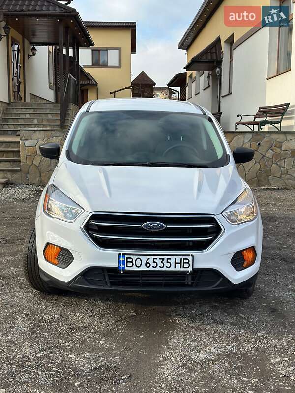 Позашляховик / Кросовер Ford Escape 2018 в Бережанах