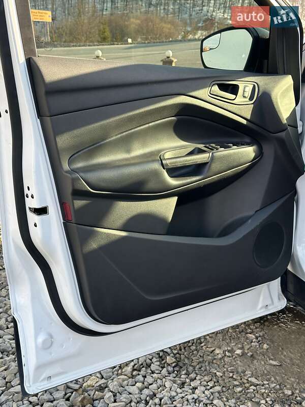 Позашляховик / Кросовер Ford Escape 2018 в Бережанах