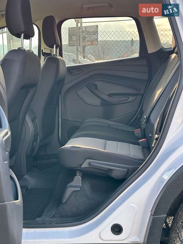 Позашляховик / Кросовер Ford Escape 2018 в Бережанах