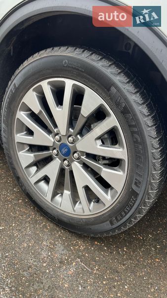 Внедорожник / Кроссовер Ford Escape 2020 в Одессе
