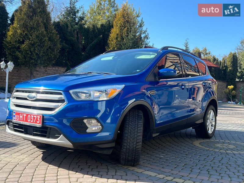 Внедорожник / Кроссовер Ford Escape 2018 в Дубно