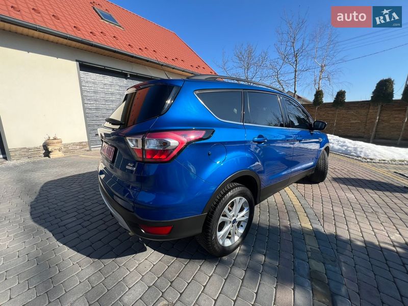 Внедорожник / Кроссовер Ford Escape 2018 в Дубно
