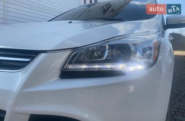 Внедорожник / Кроссовер Ford Escape 2015 в Рожнятове