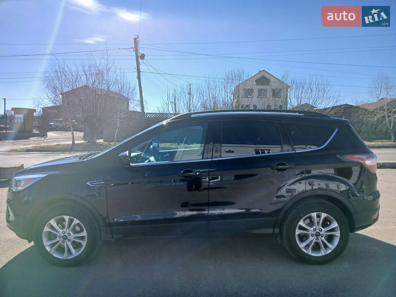Позашляховик / Кросовер Ford Escape 2016 в Первомайську