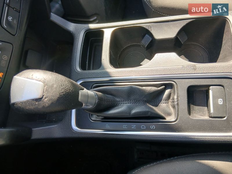 Позашляховик / Кросовер Ford Escape 2016 в Первомайську