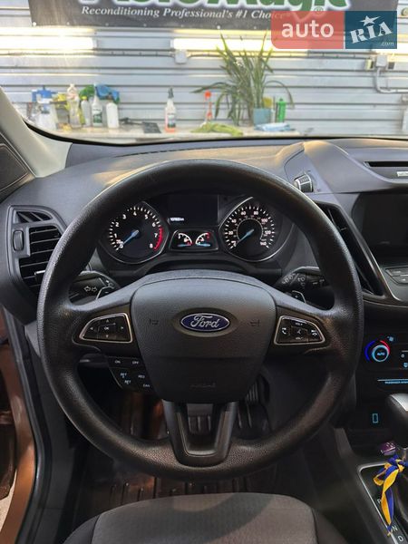 Позашляховик / Кросовер Ford Escape 2017 в Києві