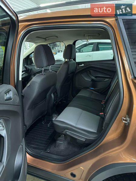 Позашляховик / Кросовер Ford Escape 2017 в Києві