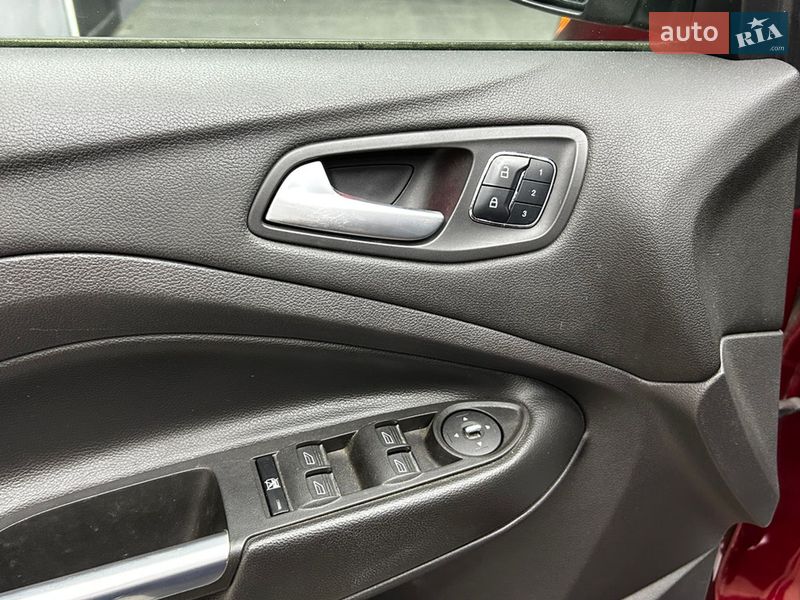 Внедорожник / Кроссовер Ford Escape 2014 в Черновцах