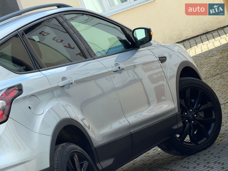 Внедорожник / Кроссовер Ford Escape 2017 в Дрогобыче фото 11 Внедорожник / Кроссовер Ford Escape 2017 в Дрогобыче