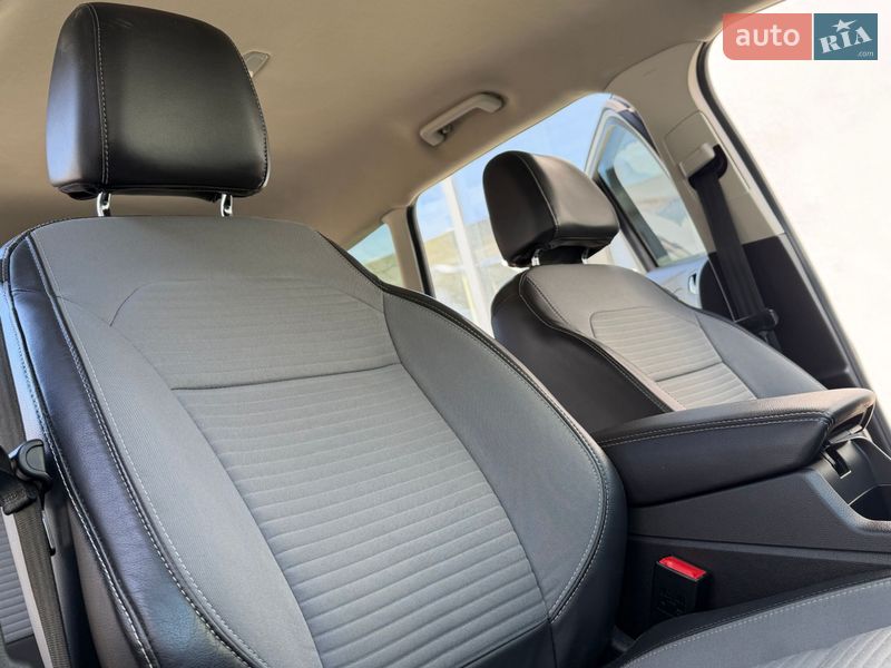 Внедорожник / Кроссовер Ford Escape 2017 в Дрогобыче фото 36 Внедорожник / Кроссовер Ford Escape 2017 в Дрогобыче
