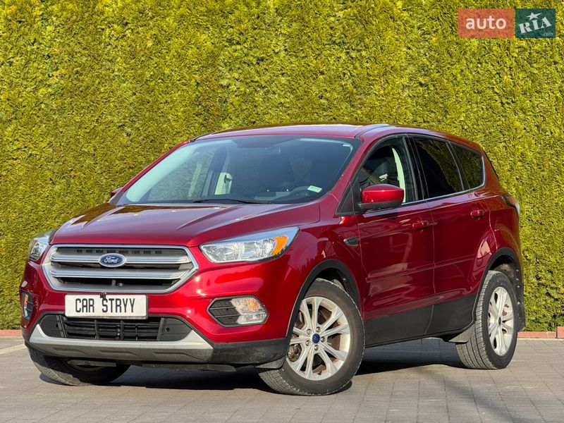 Внедорожник / Кроссовер Ford Escape 2016 в Стрые