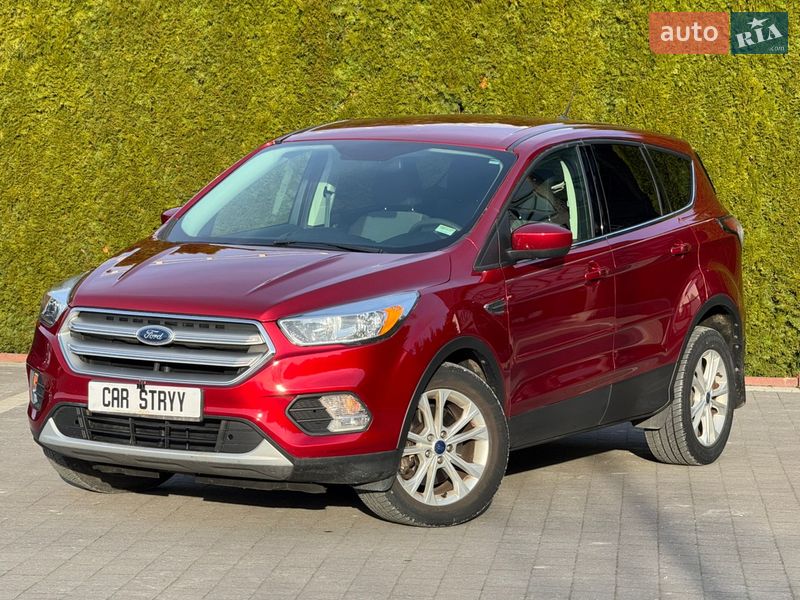 Внедорожник / Кроссовер Ford Escape 2016 в Стрые