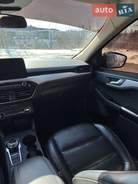Позашляховик / Кросовер Ford Escape 2022 в Тернополі