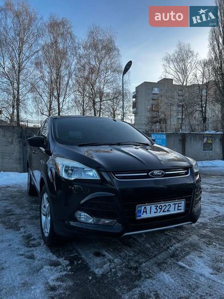 Внедорожник / Кроссовер Ford Escape 2015 в Монастырище