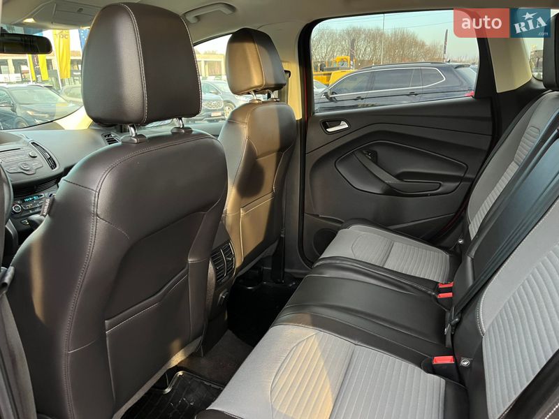 Внедорожник / Кроссовер Ford Escape 2017 в Львове