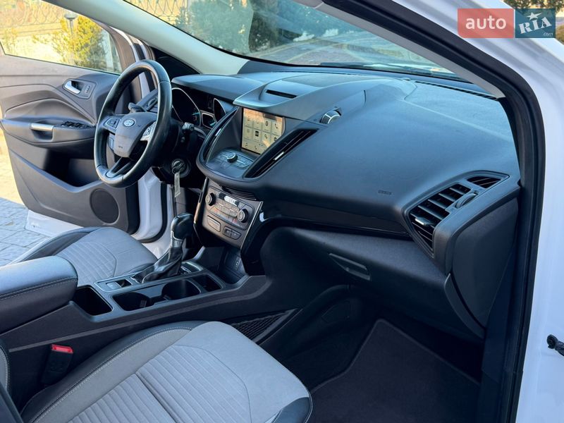 Позашляховик / Кросовер Ford Escape 2018 в Дрогобичі