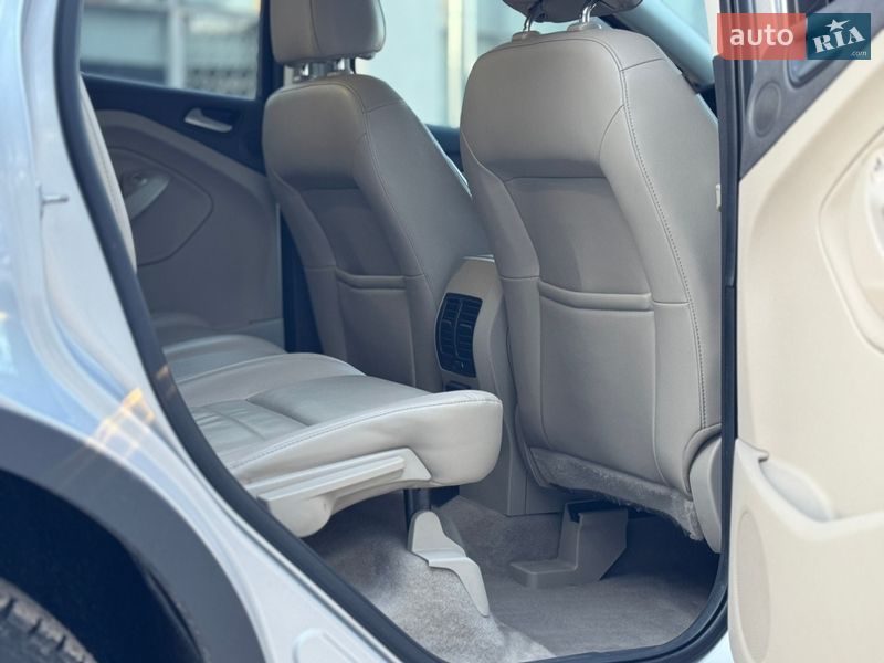 Позашляховик / Кросовер Ford Escape 2016 в Вінниці