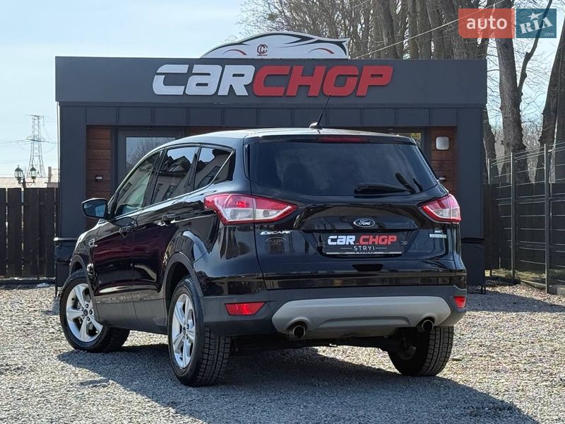 Внедорожник / Кроссовер Ford Escape 2012 в Стрые