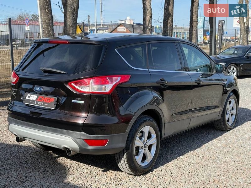 Внедорожник / Кроссовер Ford Escape 2012 в Стрые
