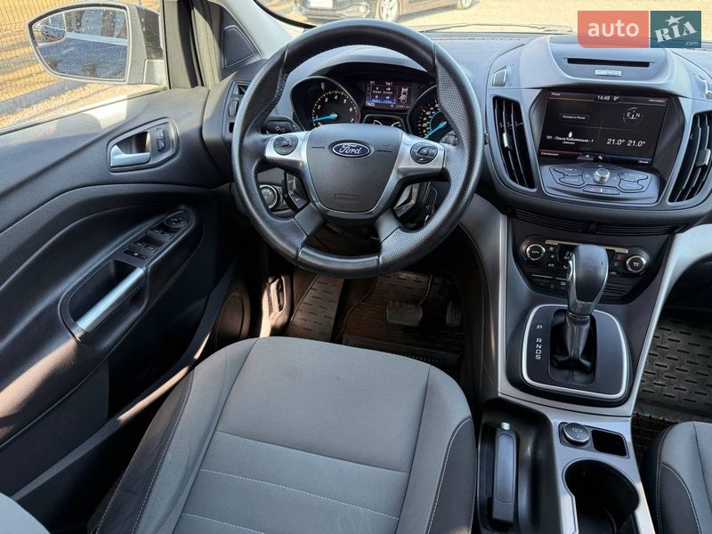 Внедорожник / Кроссовер Ford Escape 2012 в Стрые