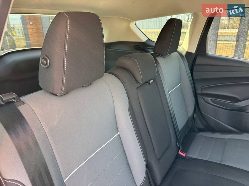 Внедорожник / Кроссовер Ford Escape 2012 в Стрые