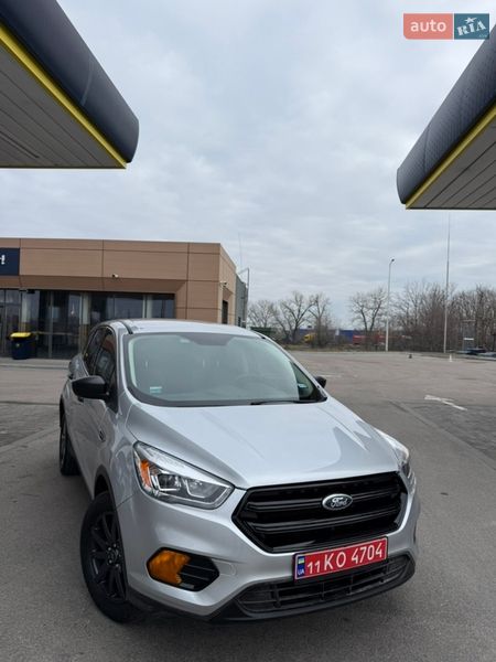 Внедорожник / Кроссовер Ford Escape 2019 в Днепре