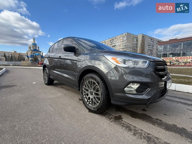 Позашляховик / Кросовер Ford Escape 2018 в Харкові