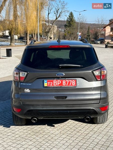 Внедорожник / Кроссовер Ford Escape 2018 в Львове