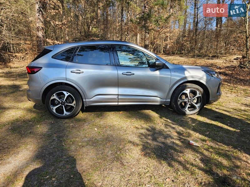 Позашляховик / Кросовер Ford Escape 2023 в Львові