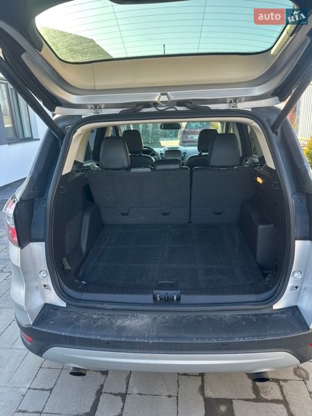 Позашляховик / Кросовер Ford Escape 2018 в Луцьку