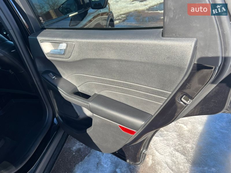 Позашляховик / Кросовер Ford Escape 2024 в Чернігові